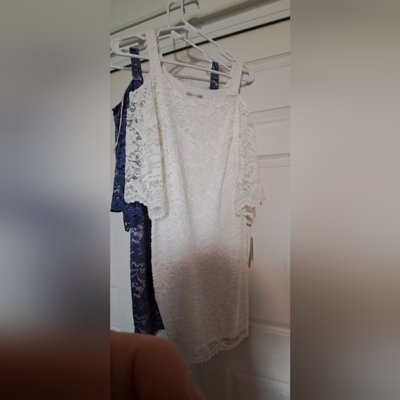 Dress - Picture 5 of 6